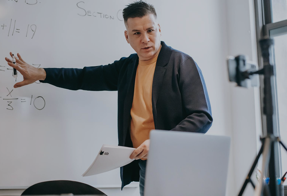 Mastering Financial Insights for Strategic Invesment Choices